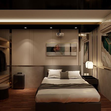 M&H Hotel Хошимин Екстериор снимка