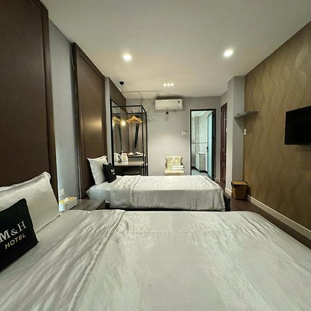 M&H Hotel Хошимин Екстериор снимка