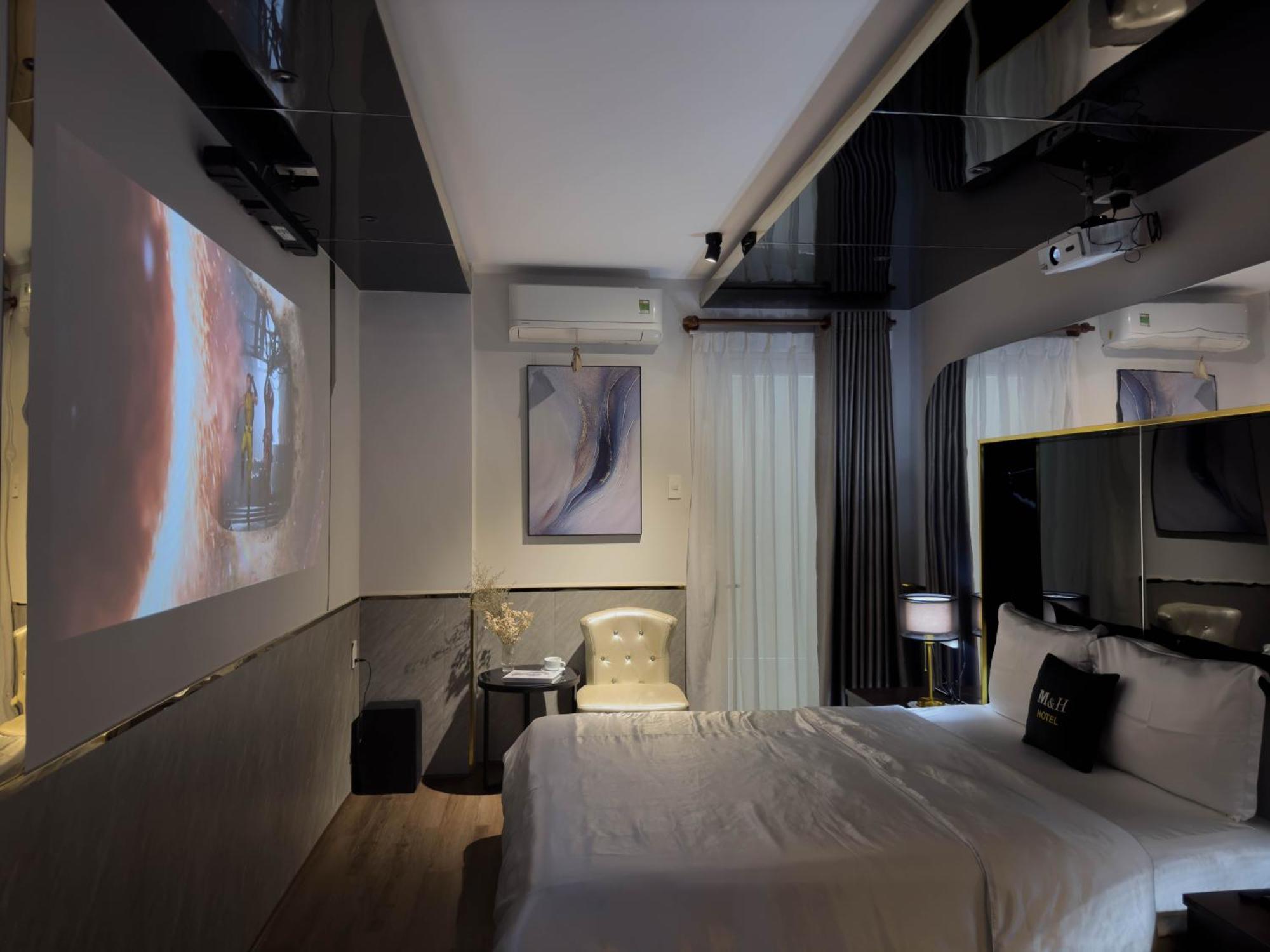 M&H Hotel Хошимин Екстериор снимка