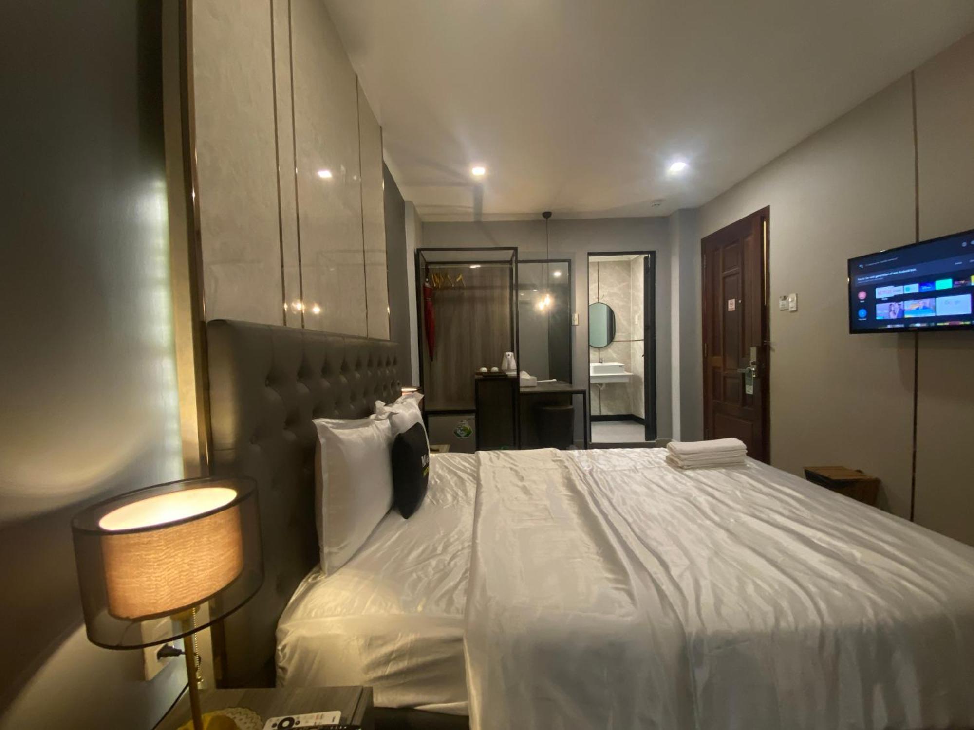 M&H Hotel Хошимин Екстериор снимка