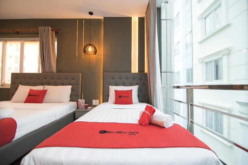 M&H Hotel Хошимин Екстериор снимка